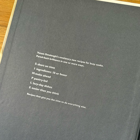 Ottolenghi Simple Cookbook by Yotam Ottolenghi - Picture 7 of 8